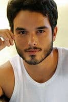 Léo (Leonardo Leal)