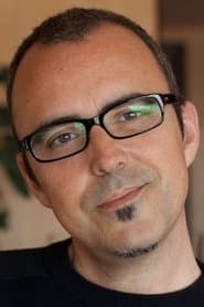 Tad Jones (voz)