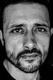 Gaurav Kapoor (Meera's Boss)