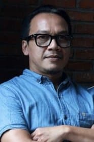 Pegawai Stasiun Kereta