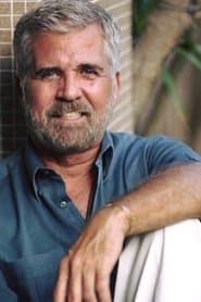 Arnaldo (segment "Dios Los Cria")