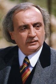 احد أصدقاء نجوى