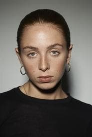 Karine Valence