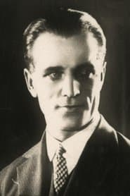 Man talking to Skalski