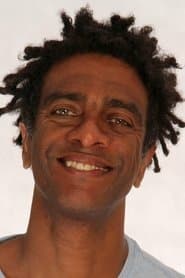 Chicória Maria / Mordomo Jarbas / duende / Zé Pequeno / surfista / publicitário-de-rabo-de-cavalo / Frei Jackson (voz)