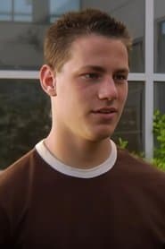 Eddie (Daniel Roberts)