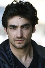 Eddie (segment "The Dark Comes Quick")
