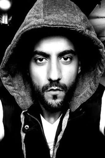 Karim Adriano
