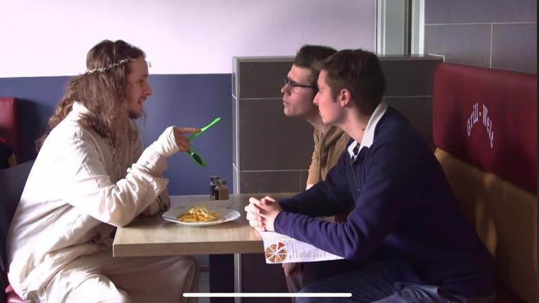 /7ybp9SdfWo1jQzPXJG5eK2UsCHo.jpg