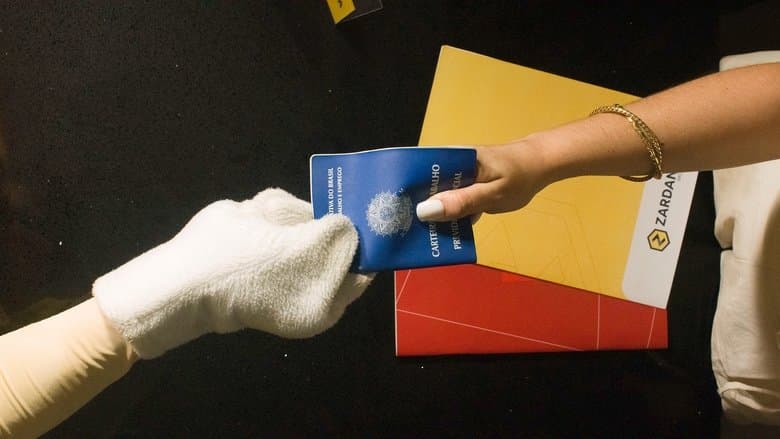 /92OZ4a0BeyQgLIxFZYd1sGxoMJZ.jpg